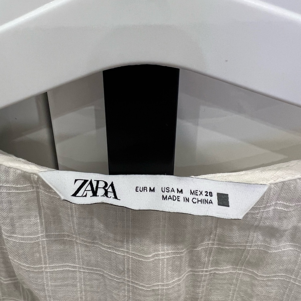 Zara White Ruffled Blouse - Picture 2 of 4